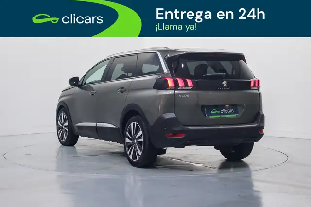 Peugeot 5008 view 9