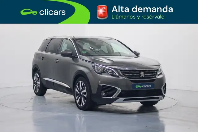 Peugeot 5008 view 3