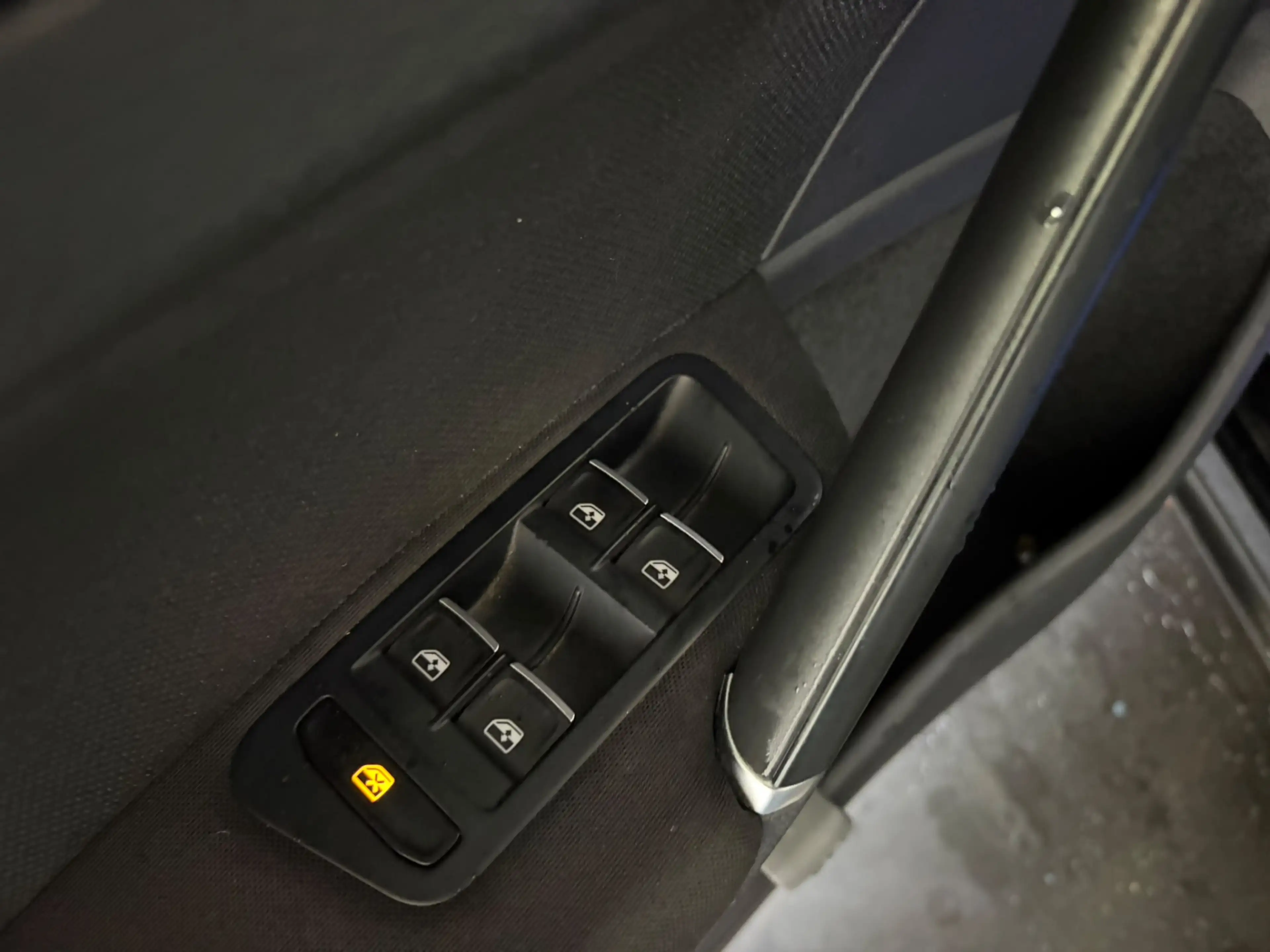 Volkswagen Golf GTE 1.4 TSI — photo 6