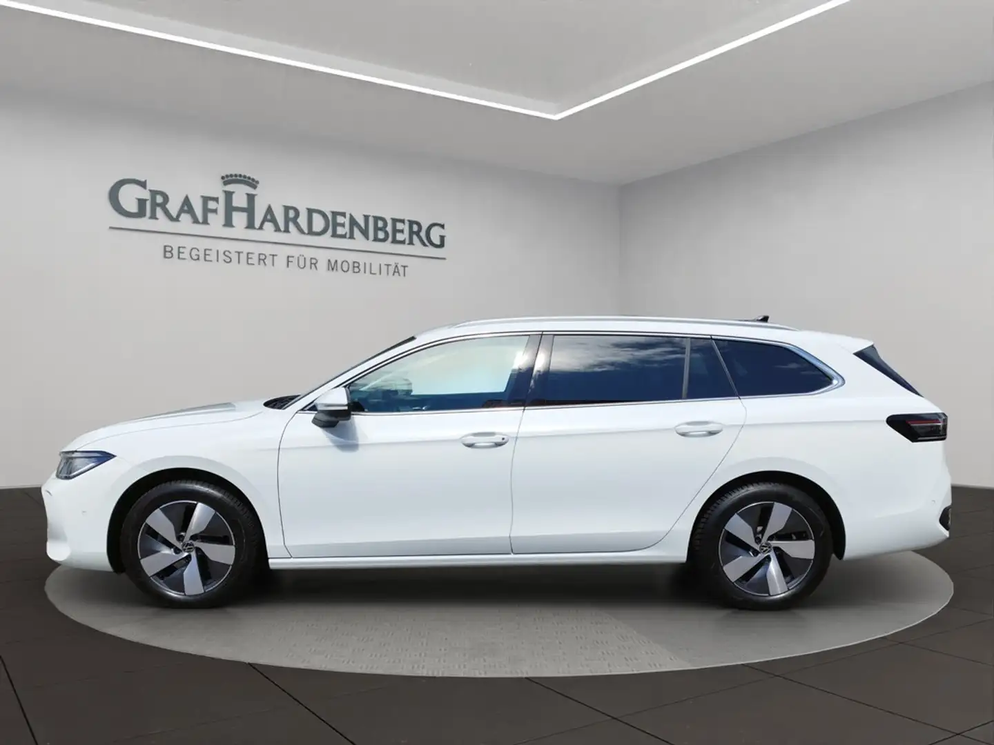 Volkswagen Passat Variant 1.5 eTSI DSG Business Matrix ACC Weiß - 2