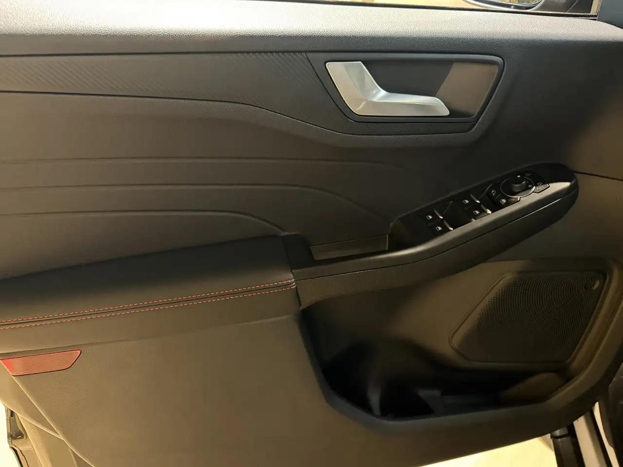 Ford Kuga 2.5 PHEV ST-Line WINTERPAKKET VERWARMD STUUR/S, миниатюра 9