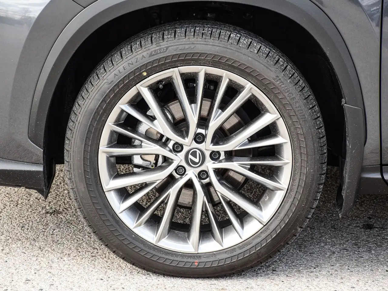 Lexus NX снимка Lexus NX