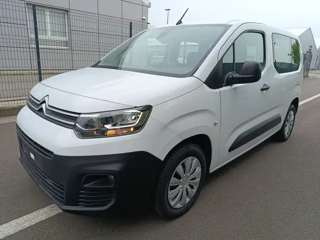 Citroen Berlingo Berlingo 1.2 essence Airco navigation