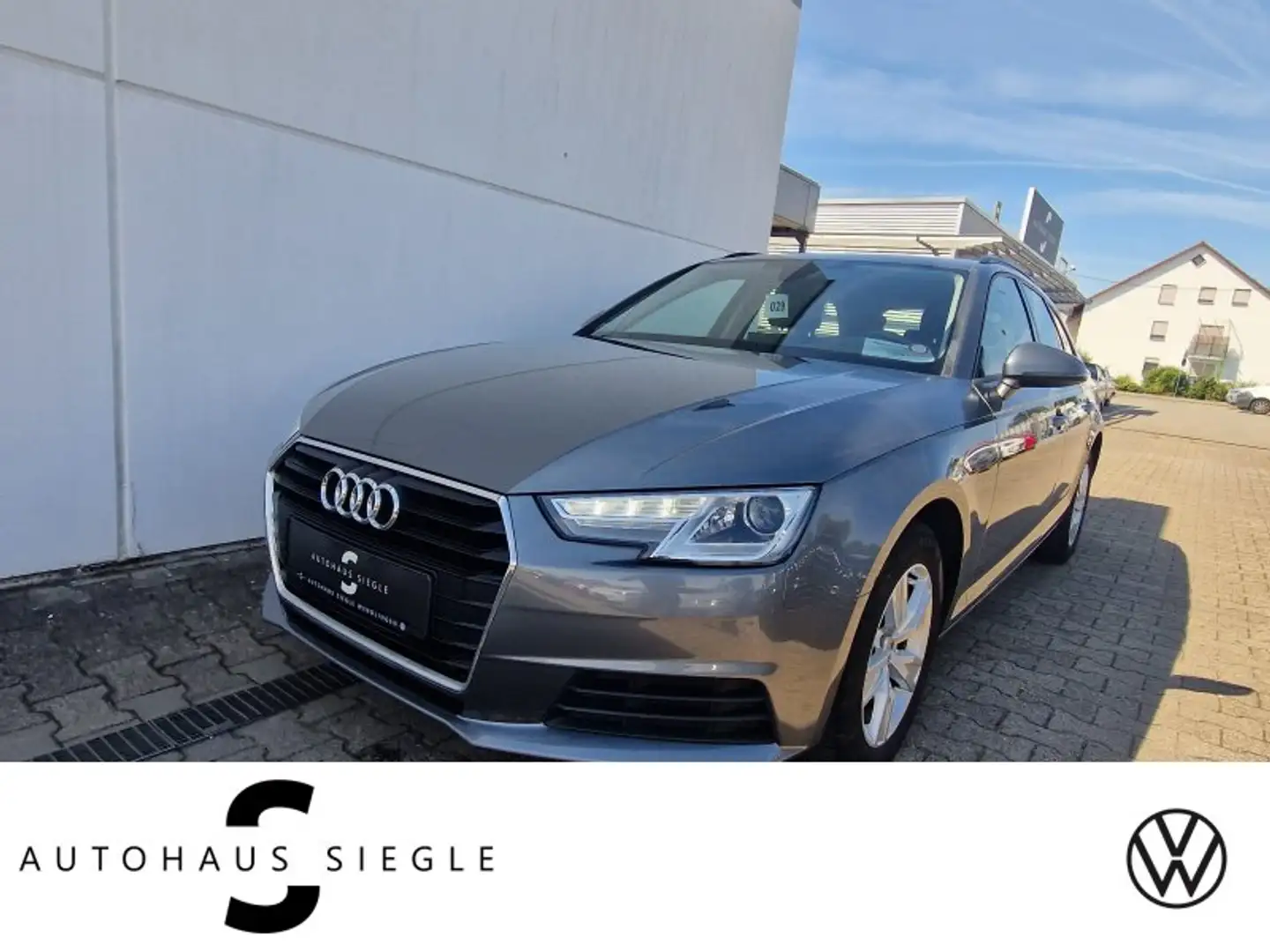 Audi A4 A4 1.4 TFSI Avant AHK S-tronic Xenon Navi PDC ALU Grau - 1