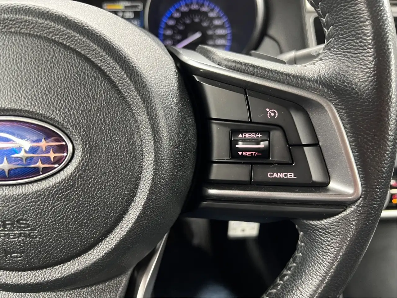 Subaru Legacy снимка Subaru Legacy