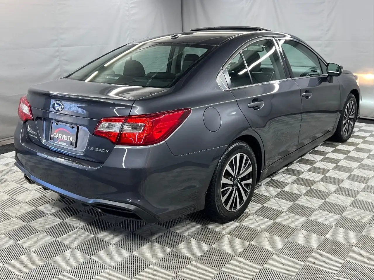 Subaru Legacy снимка Subaru Legacy