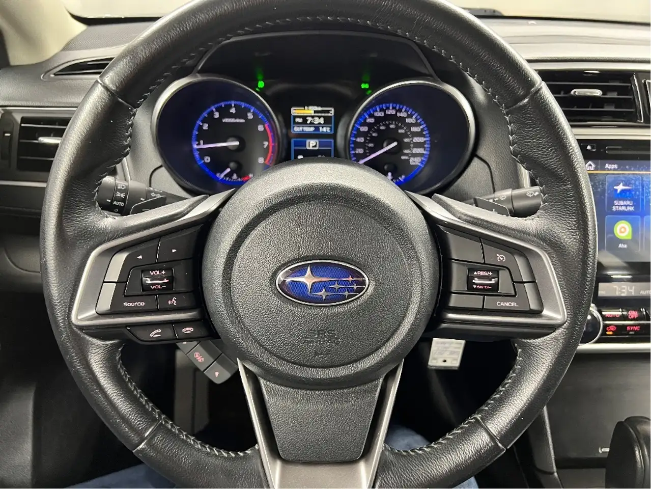 Subaru Legacy снимка Subaru Legacy