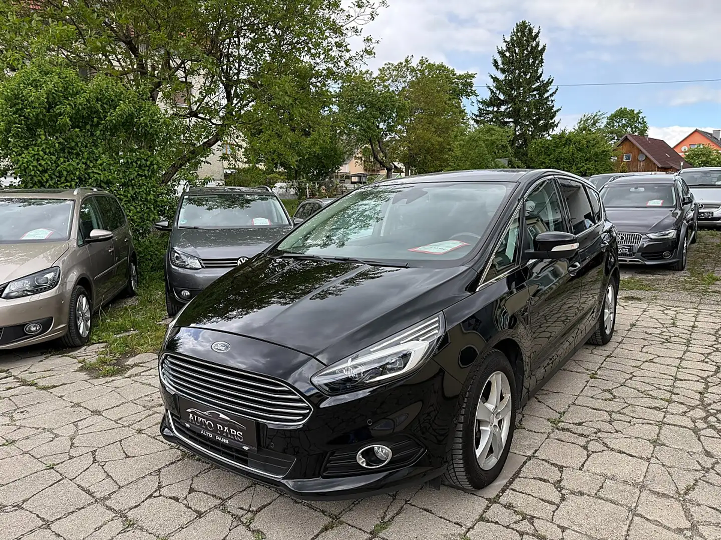 Ford S-Max S-MAX Titanium 2.0 TDCi-1.BESITZ-SPURHALTE-ANHÄ... Schwarz - 1