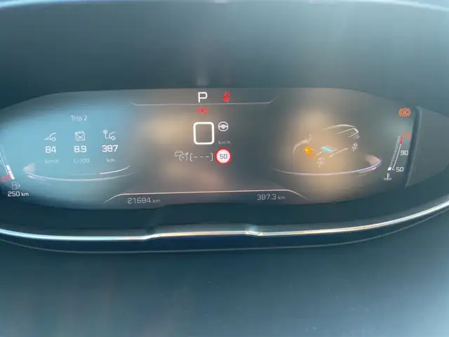 Peugeot 5008 view 15