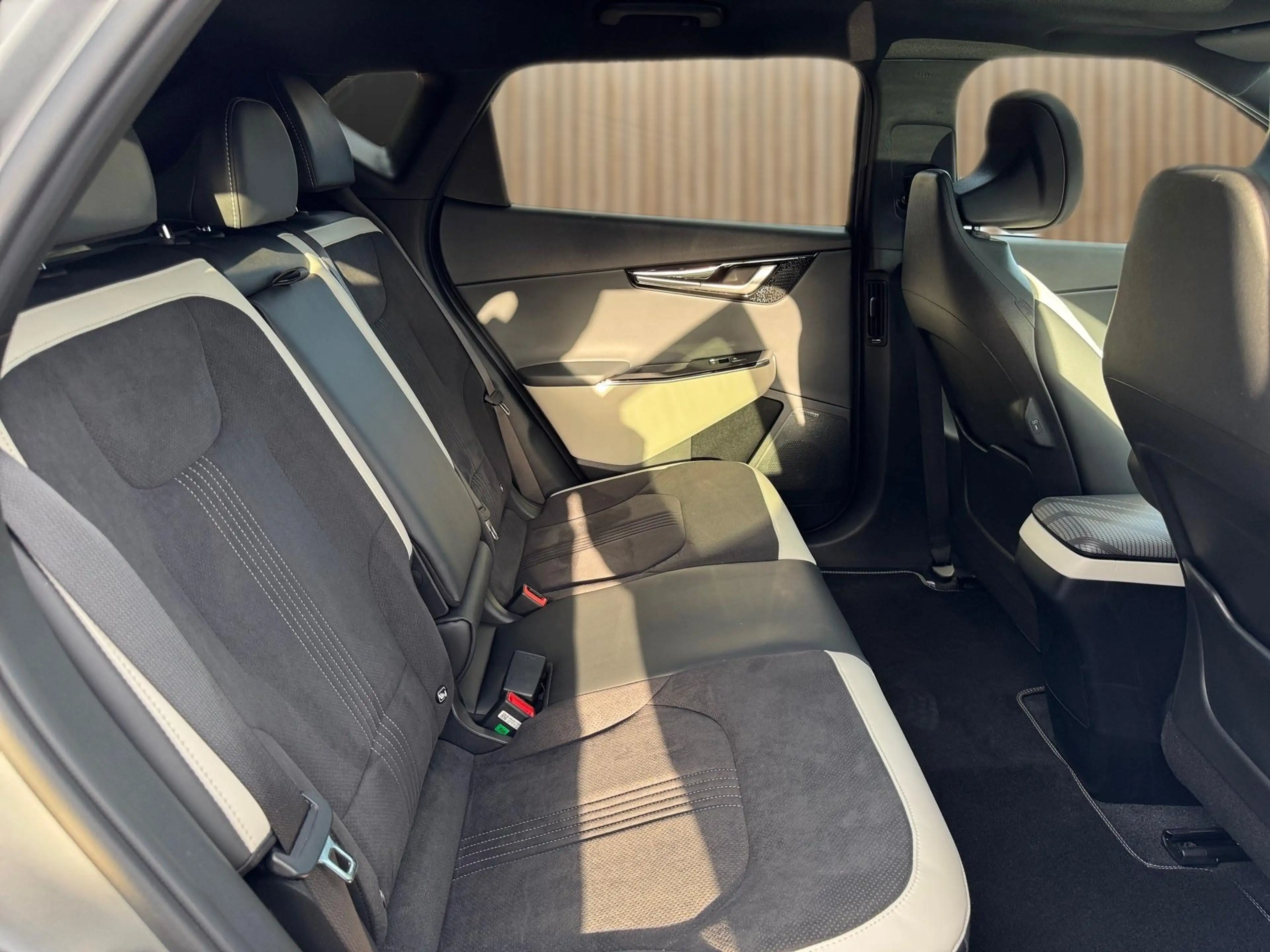 Kia EV6 GT-LINE RWD 77.4 kWh - Full Option! — photo 10