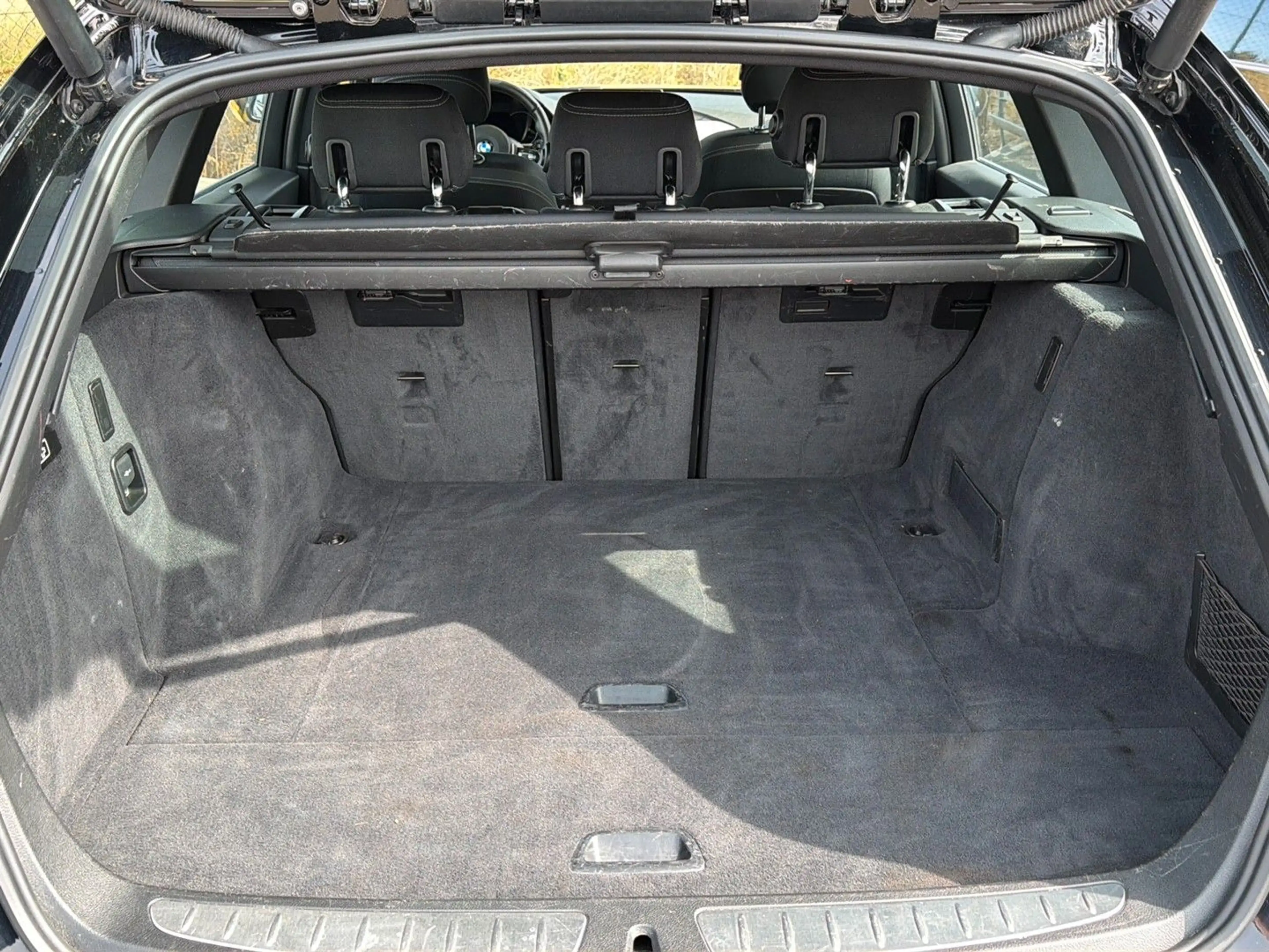BMW 318 d Touring M Sport Shadow LED*Kamera*Navi*Vir — photo 9