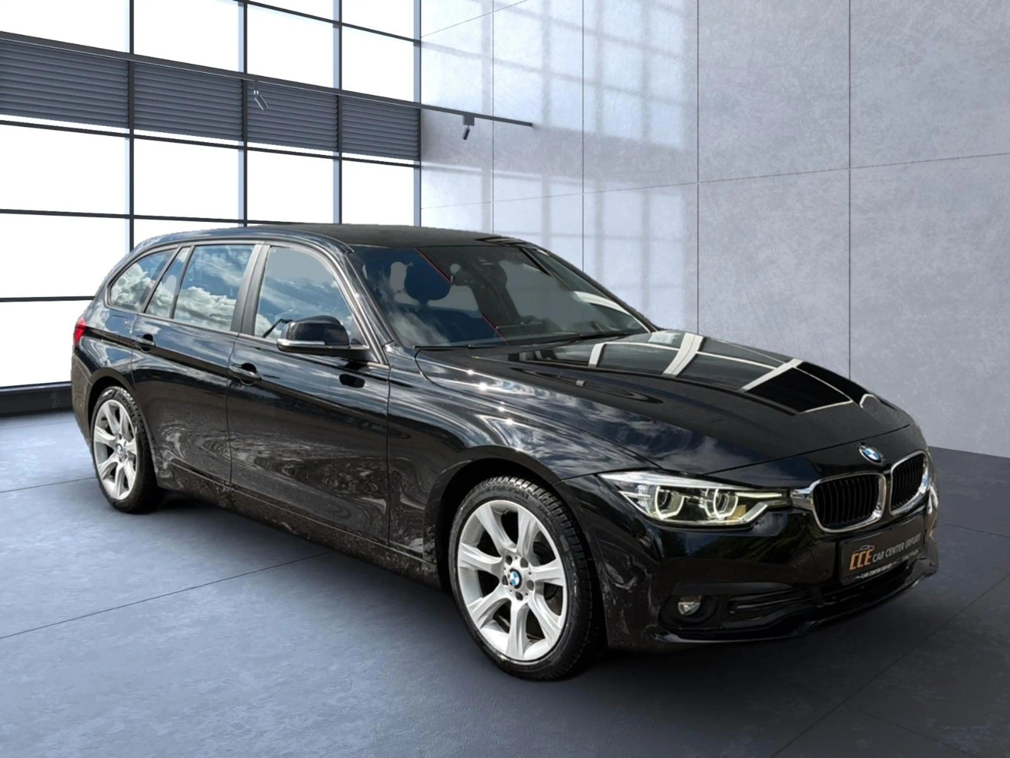 BMW 318 d Touring M Sport Shadow LED*Kamera*Navi*Vir — photo 3