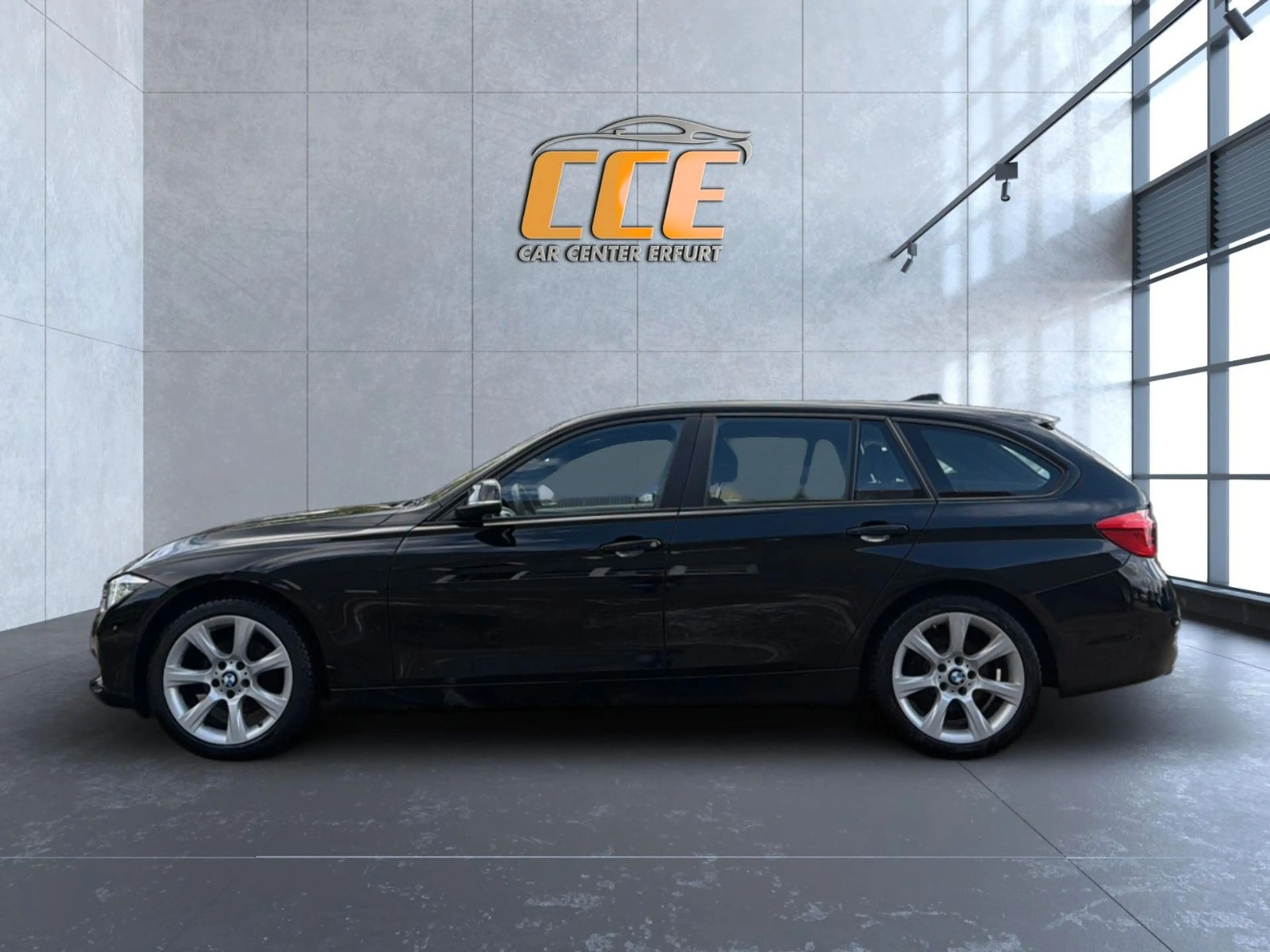 BMW 318 d Touring M Sport Shadow LED*Kamera*Navi*Vir — photo 4