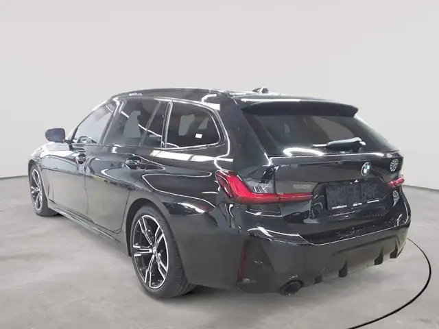 BMW 3 Series view 5