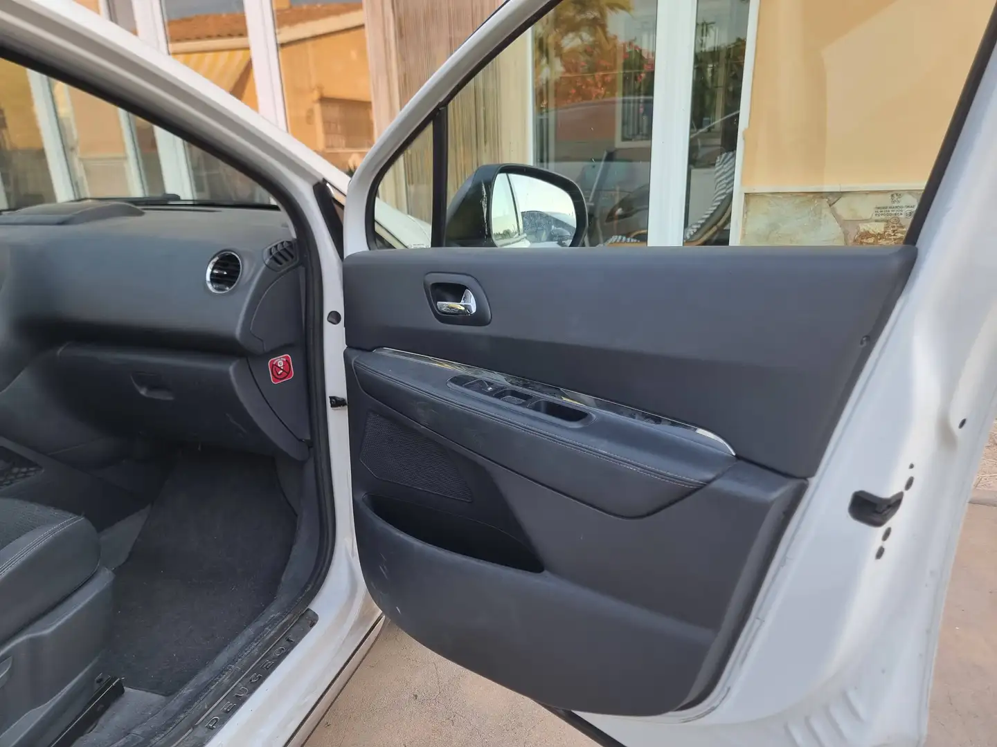 Peugeot 3008 3008 1.6HDI Alllure 115 Alllure Blanco - 1