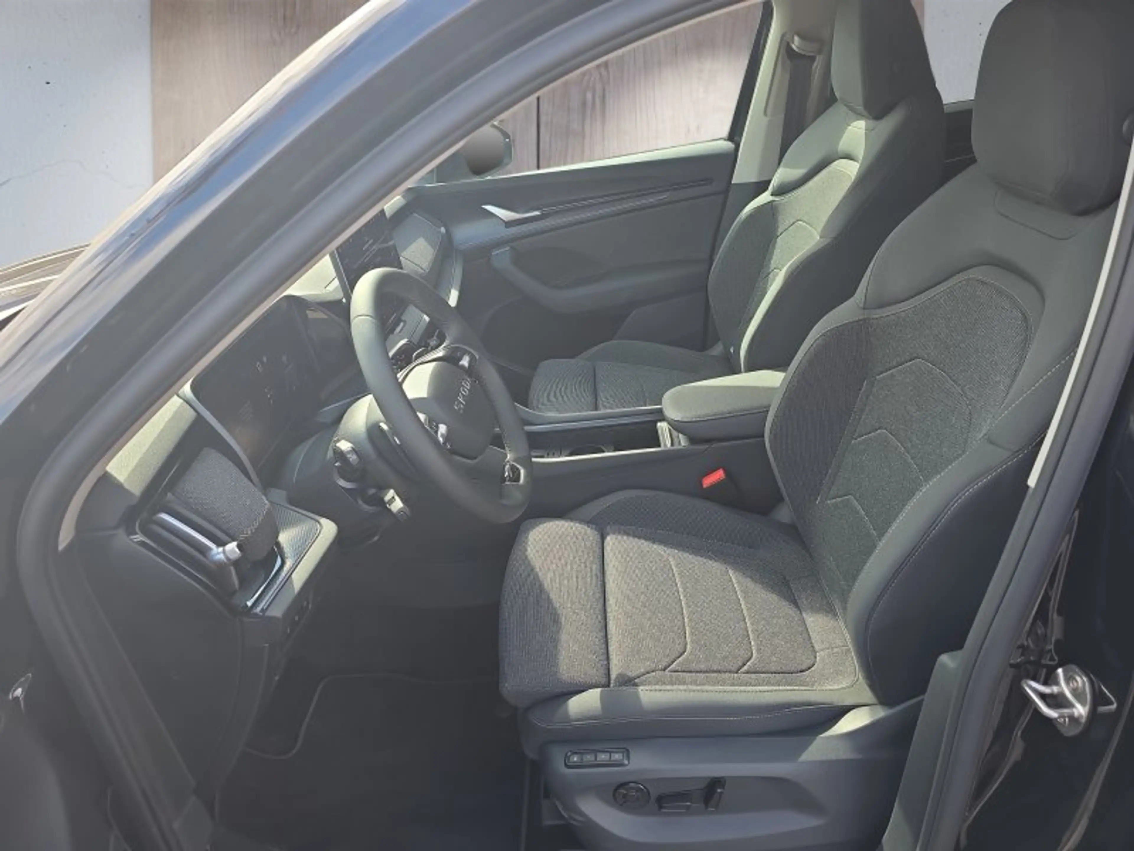 Skoda Kodiaq 1,5TSI DSG aAHK/7-Sitzer/Navi/ACC/el.Klappe — photo 9