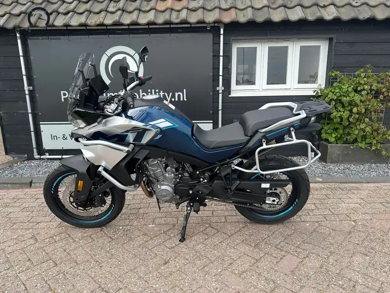 CFMOTO 800 MT - foto 3