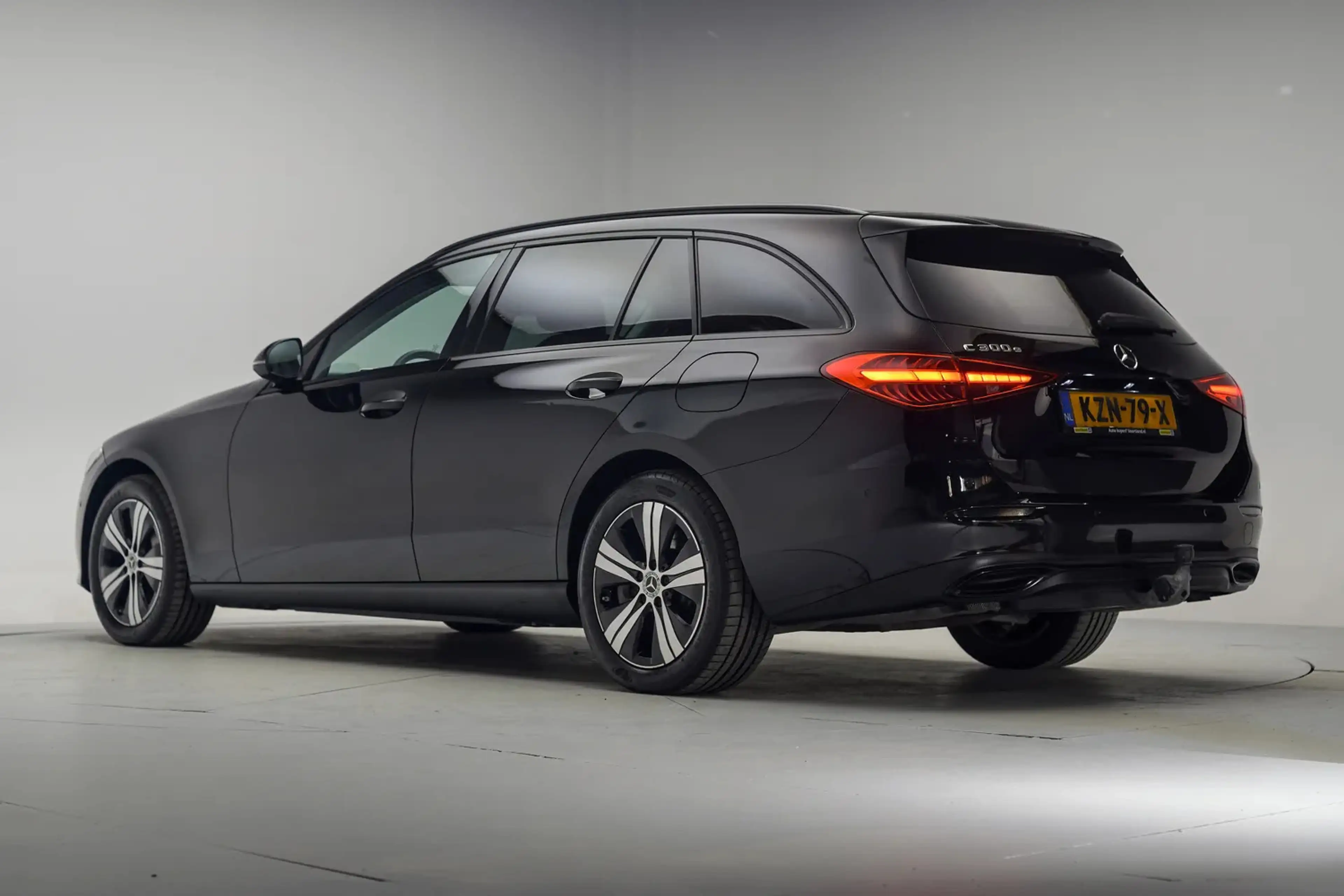 Mercedes-Benz C 300 Estate e Luxury [ SoH 93,4% | LED Apple/Android Ca — photo 3