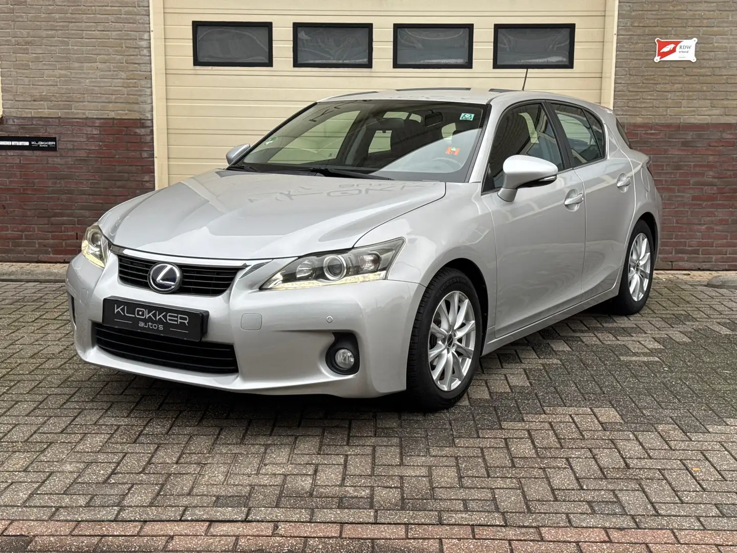 Lexus CT 200h Business Line Pro Nieuwe APK | Dealer ondh. Grau - 1