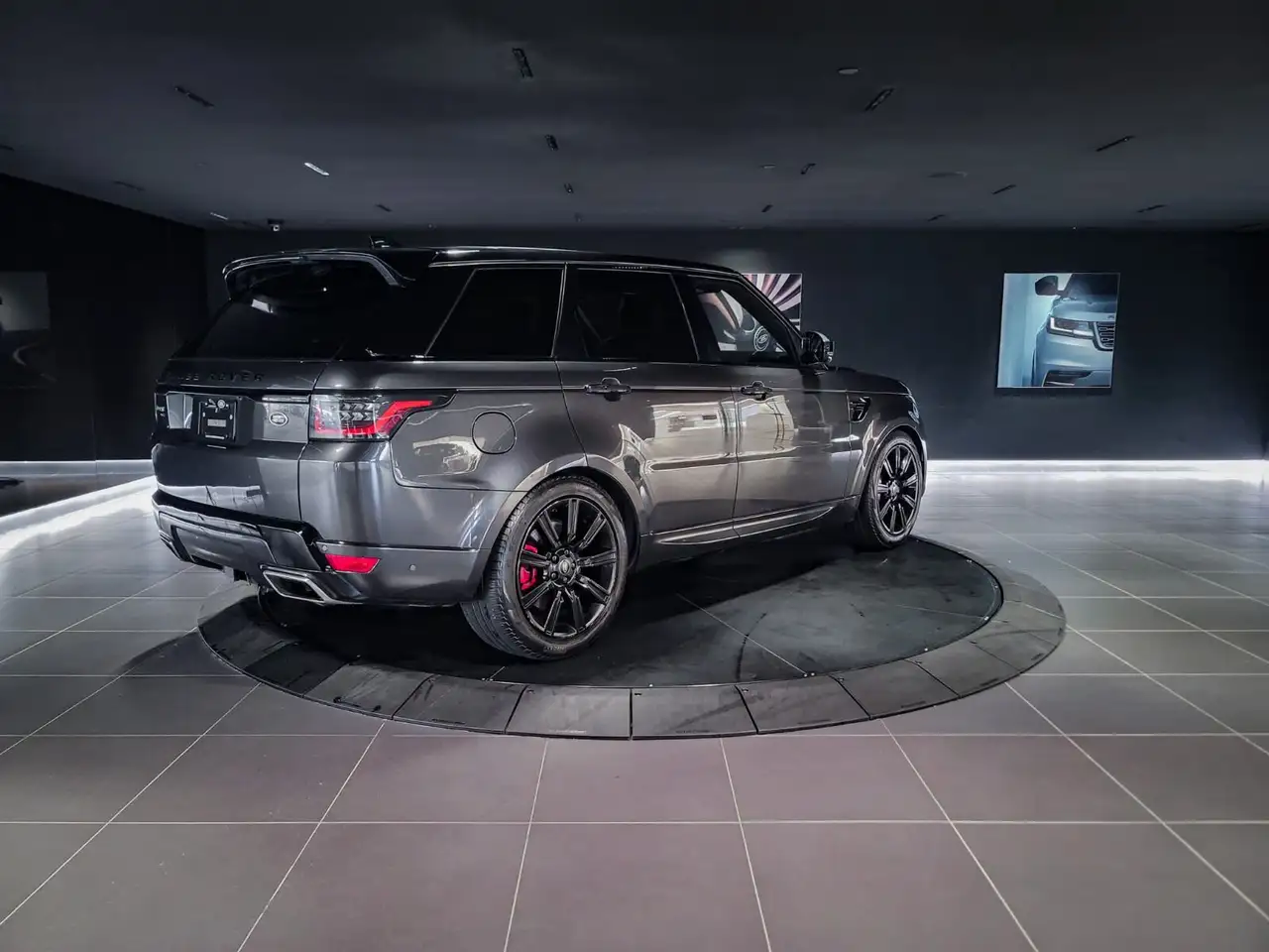 Land Rover Range Rover Sport снимка Land Rover Range Rover Sport