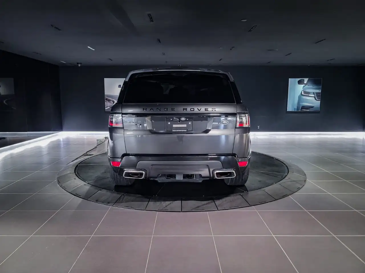Land Rover Range Rover Sport снимка Land Rover Range Rover Sport
