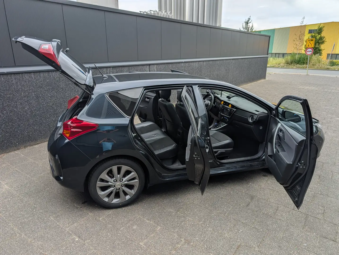 Toyota Auris Auris 1.8 Hybrid Lease Pro Blauw - 2