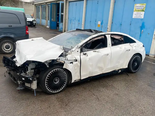 Mercedes-Benz EQE 43 AMG 4M *Performance*Airmatic*Night*HeadUp