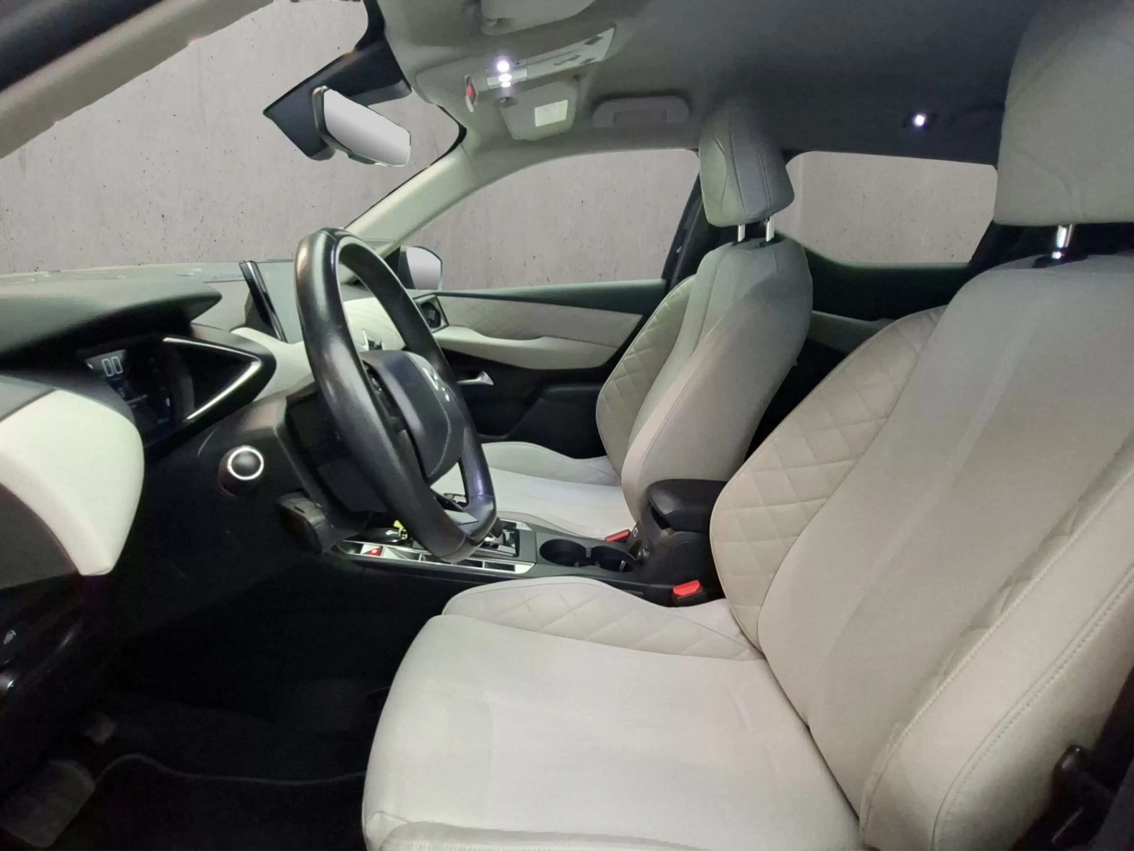 DS Automobiles DS 3 3 Crossback E-Tense Elektromotor So Chic — photo 9