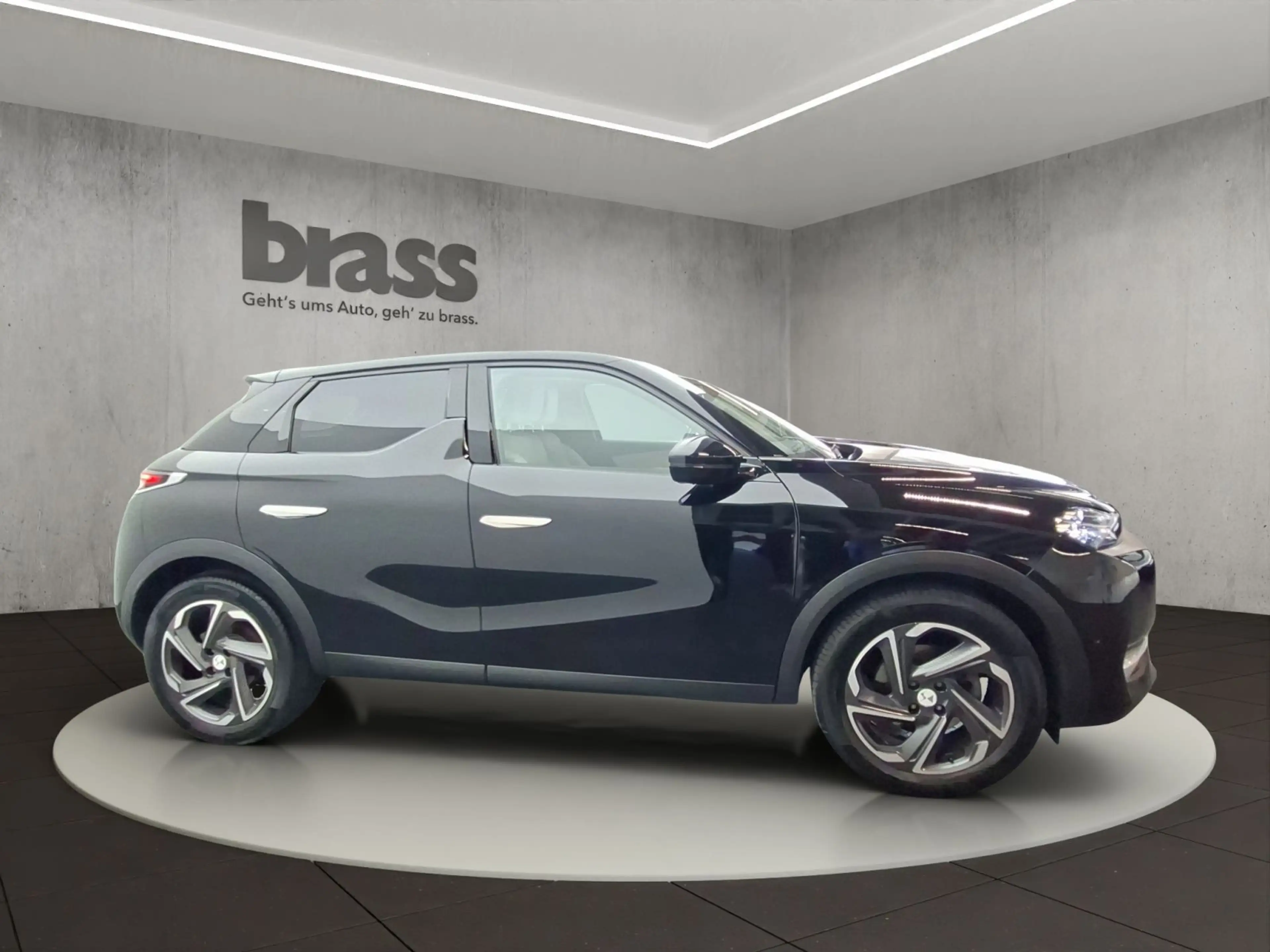 DS Automobiles DS 3 3 Crossback E-Tense Elektromotor So Chic — photo 6