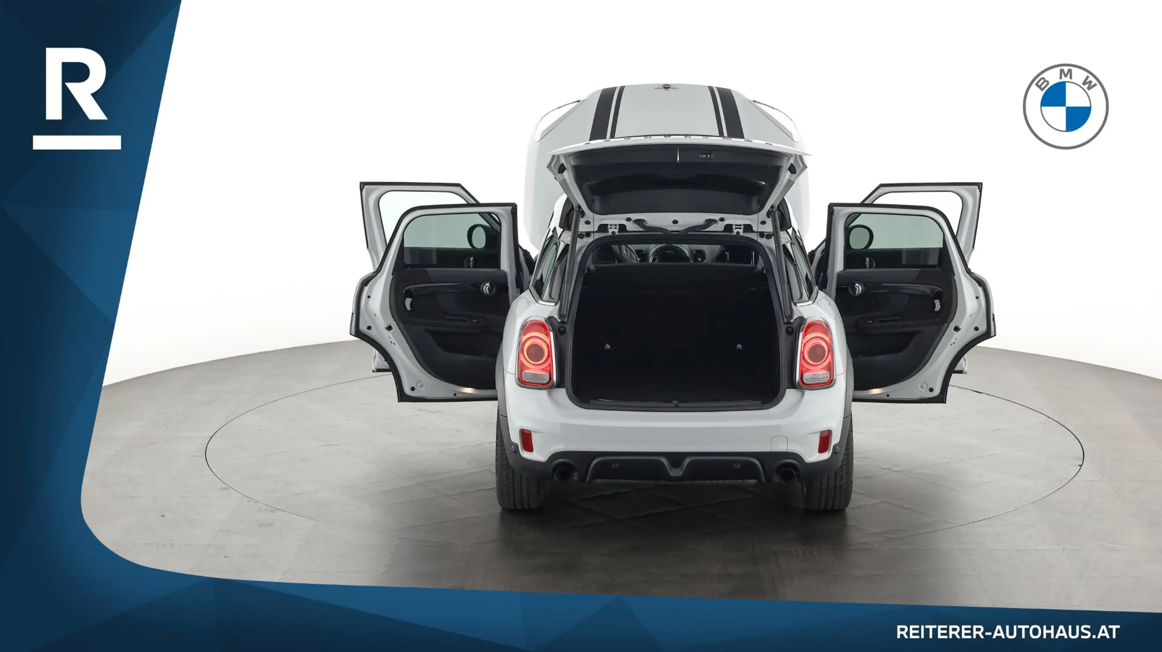 MINI John Cooper Works Countryman ALL4 — photo 11