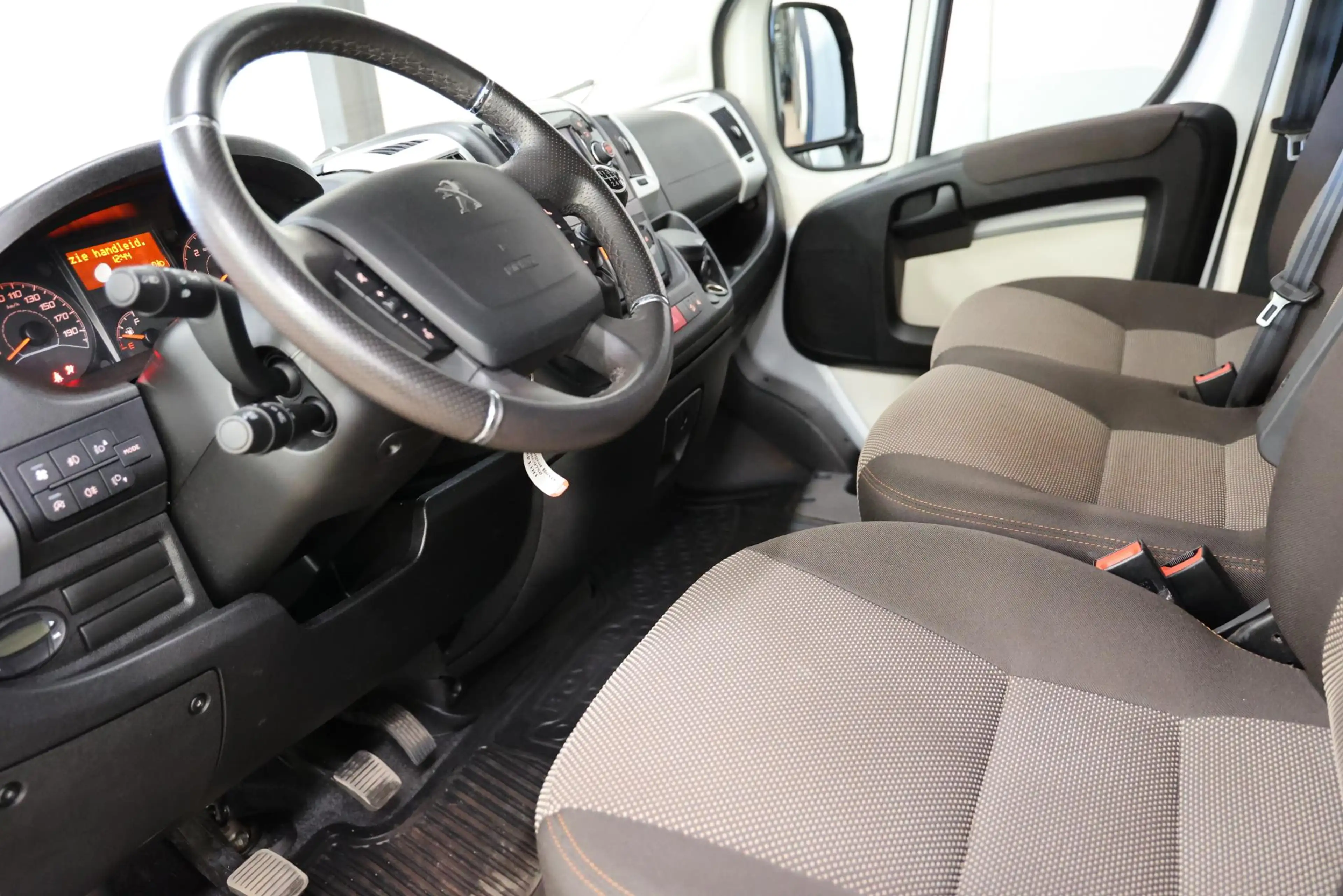 Peugeot Boxer 141 PK PERSONENBUS 9 PERSOONS — photo 10