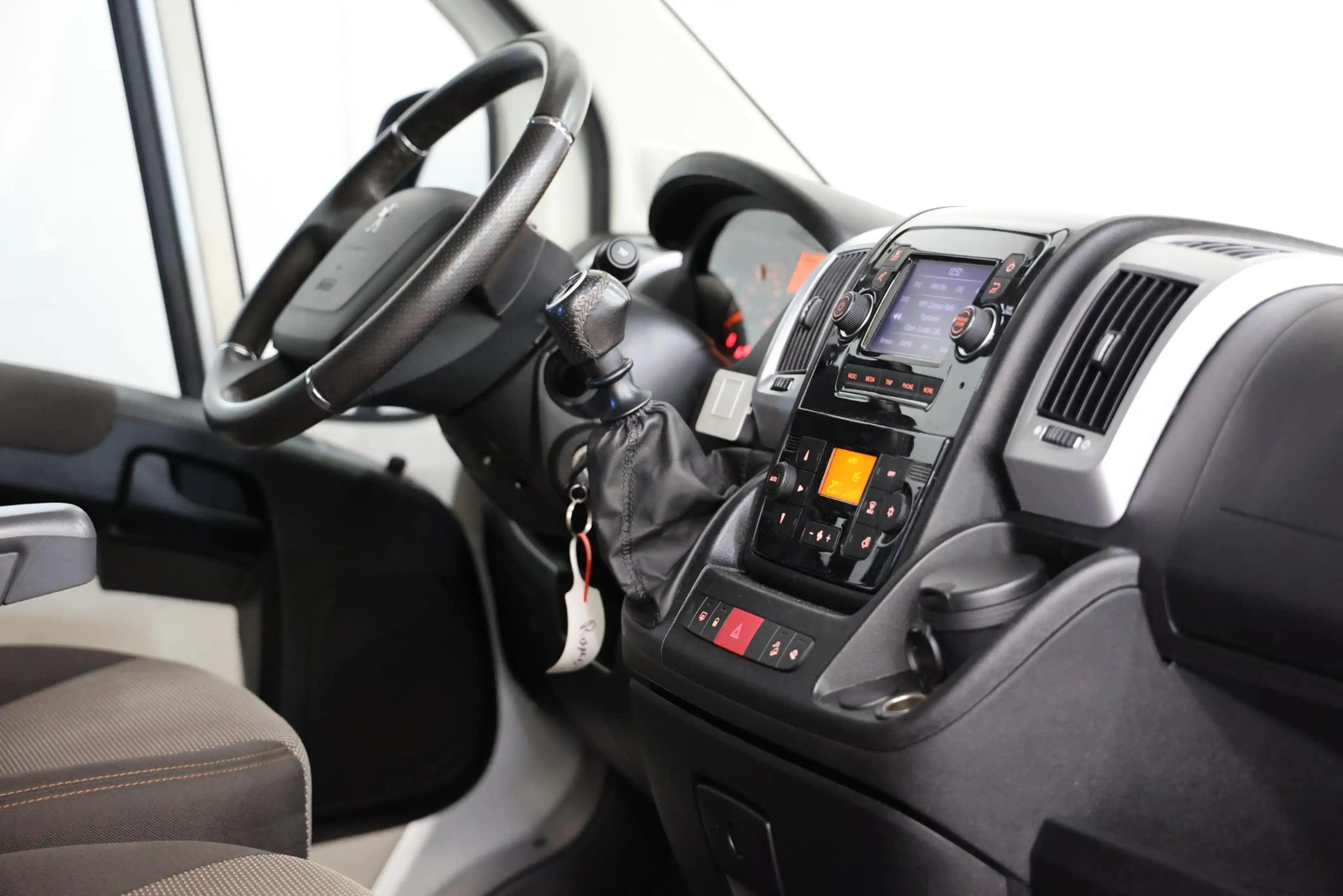 Peugeot Boxer 141 PK PERSONENBUS 9 PERSOONS — photo 18