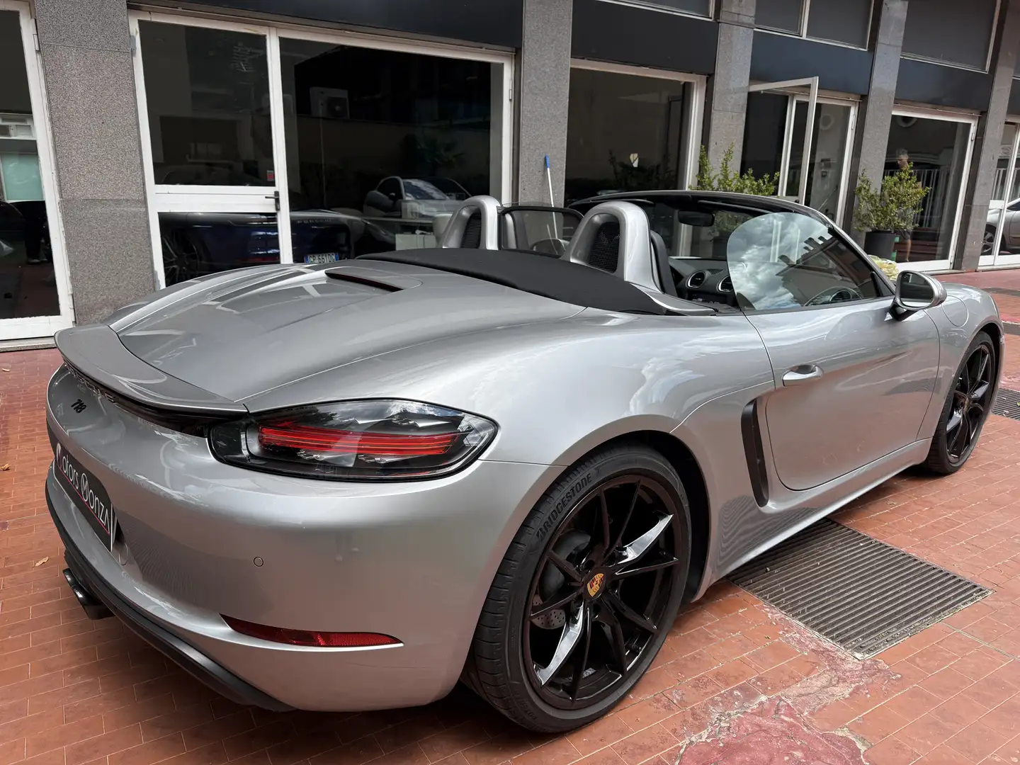 Porsche Boxster 718 Boxster IV 2016 718 2.0 300cv pdk Argento - 1