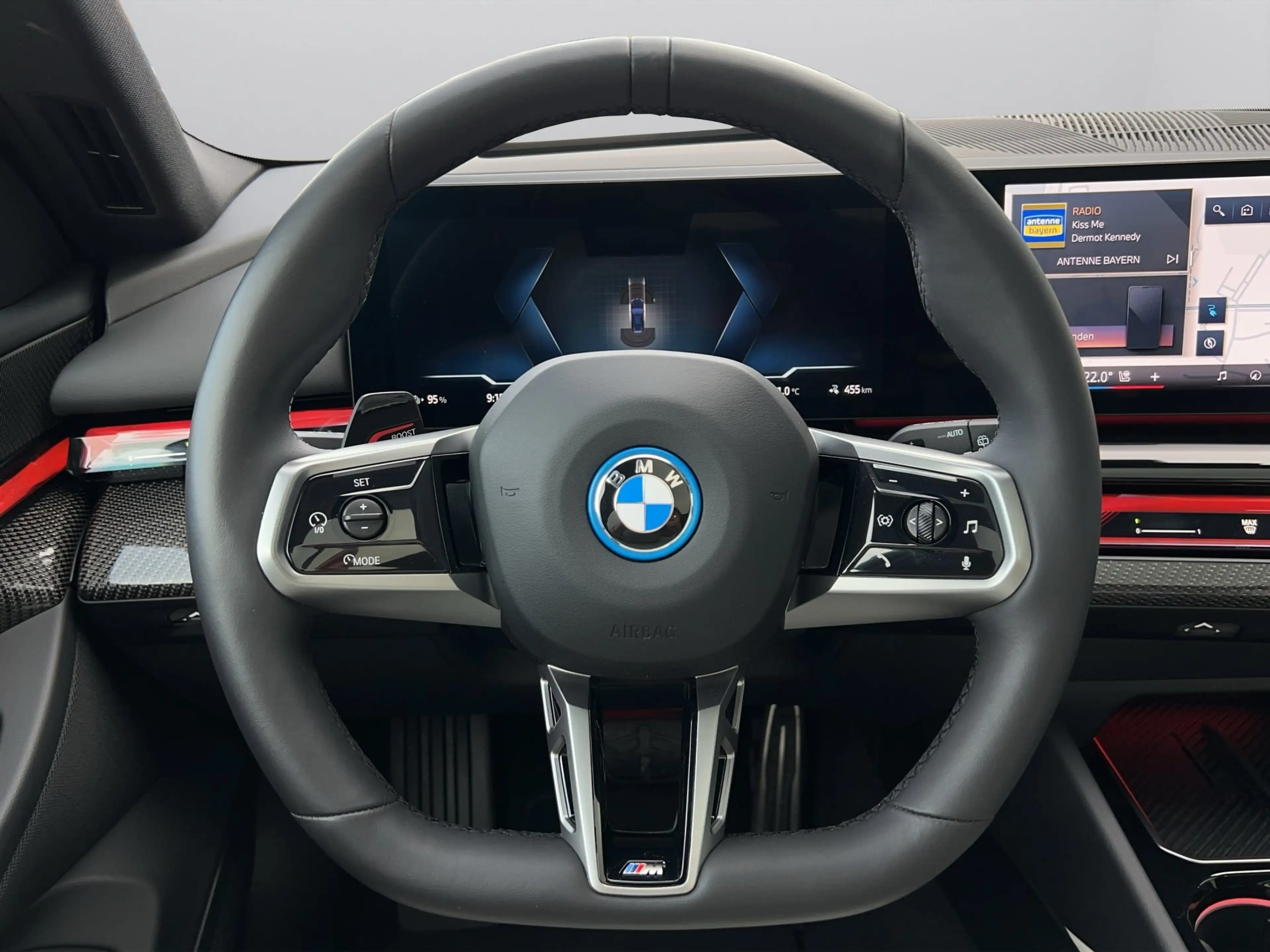 BMW i5 xDrive40 Touring M-Pro Carbon AUTOBAHNASSIST AHK — photo 12
