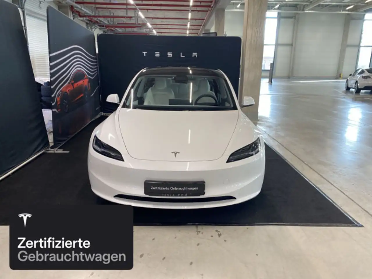 2023 Tesla Model 3 Long Range AWD, photograph 3