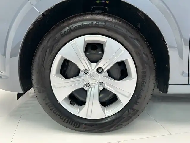 Dacia Sandero view 10