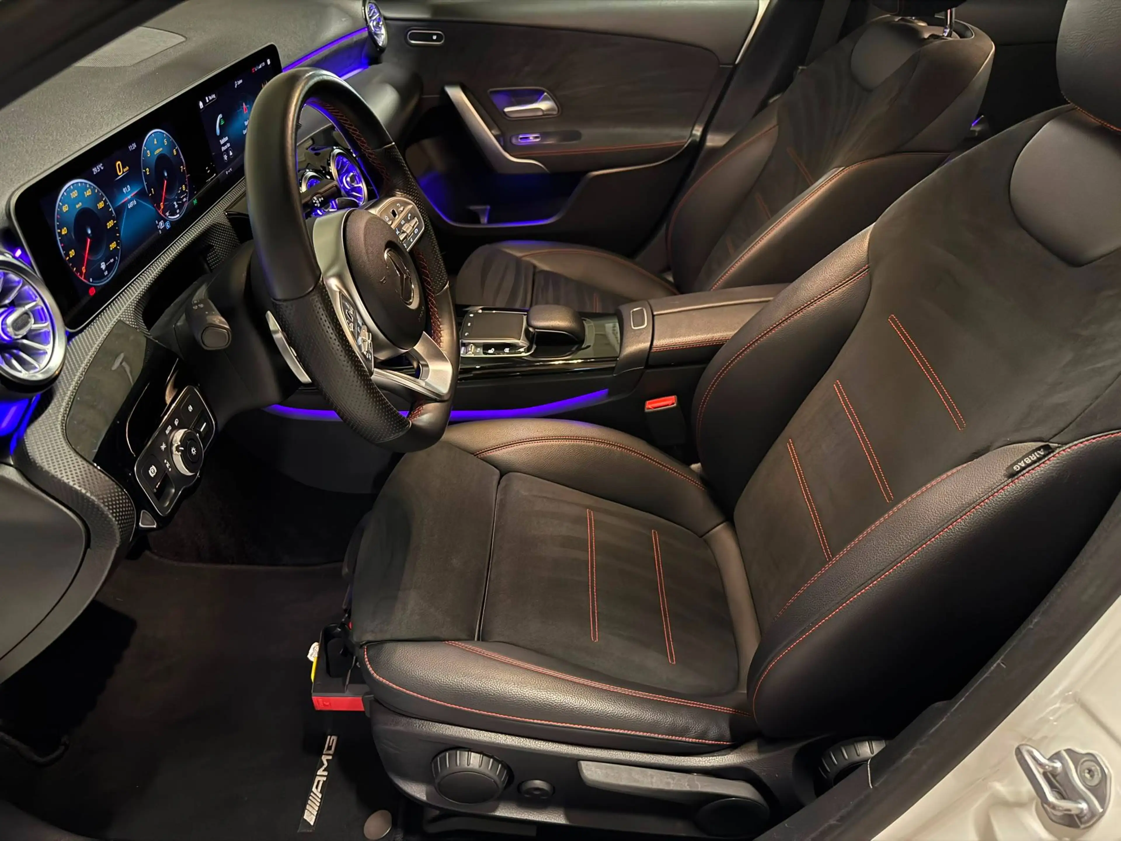 Mercedes-Benz A 200 AMG | STOELVW. | SFEER | DODEHOEK | KEY-LESS | CAMERA ! — photo 11
