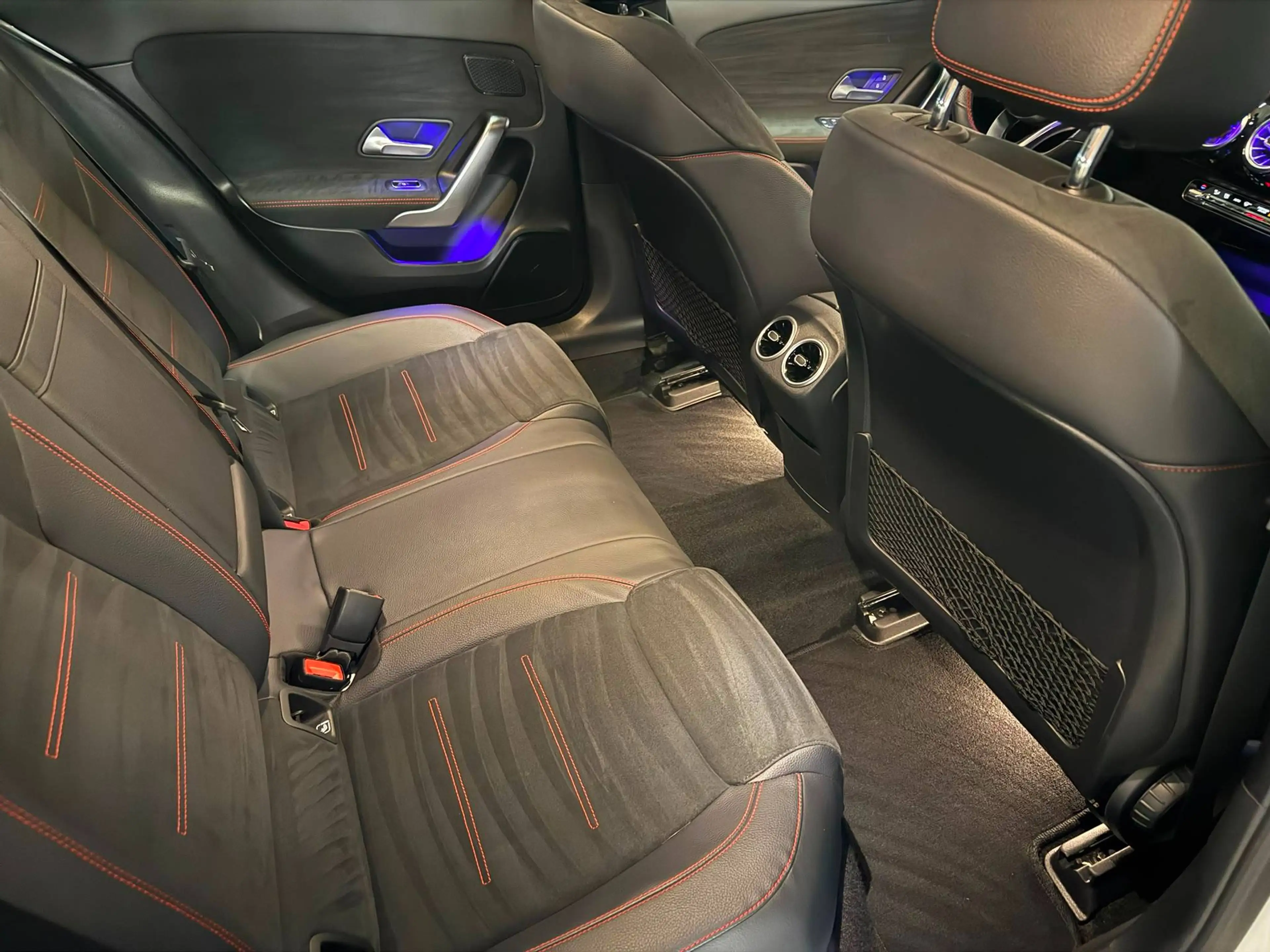 Mercedes-Benz A 200 AMG | STOELVW. | SFEER | DODEHOEK | KEY-LESS | CAMERA ! — photo 15