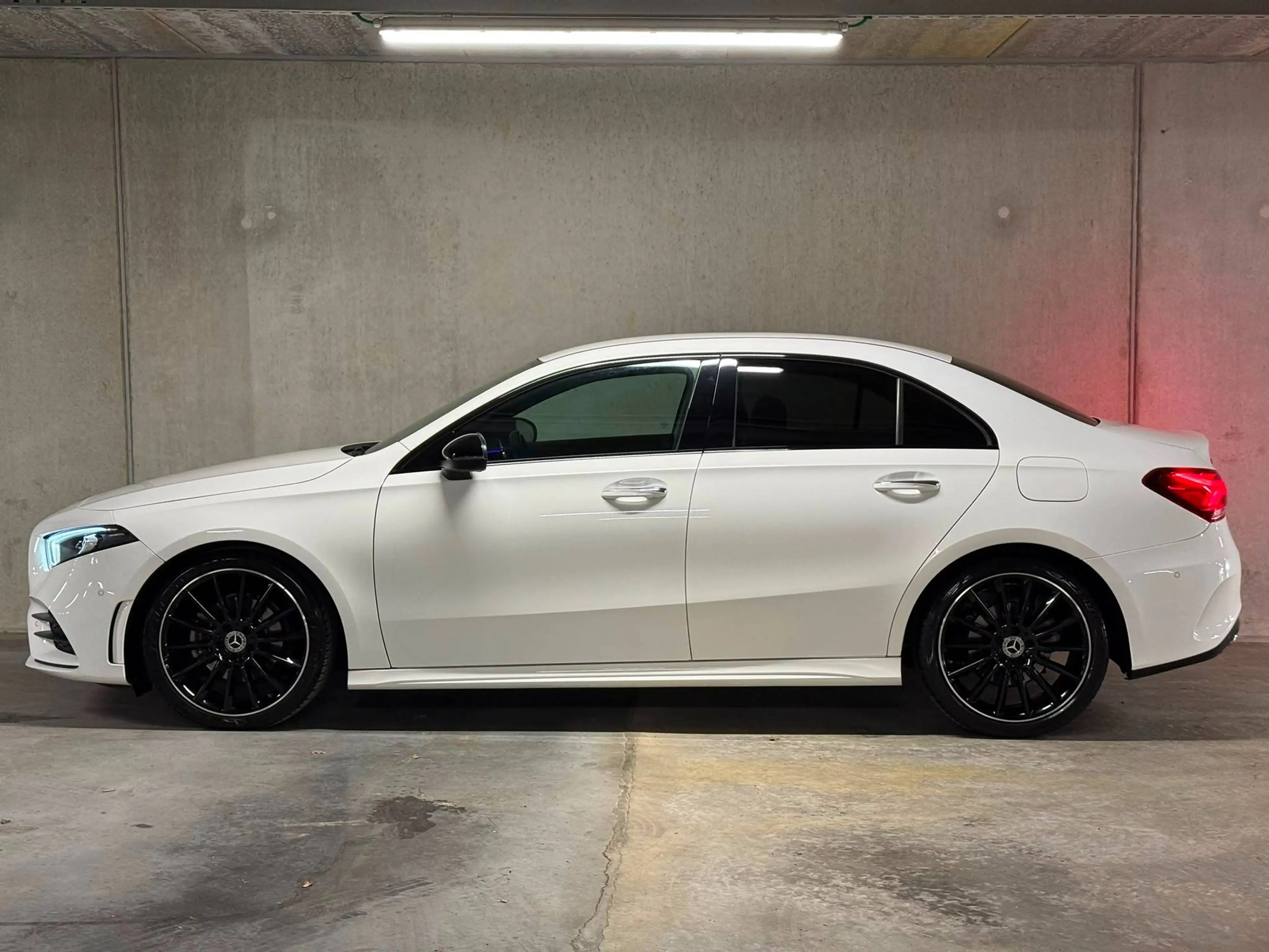 Mercedes-Benz A 200 AMG | STOELVW. | SFEER | DODEHOEK | KEY-LESS | CAMERA ! — photo 4