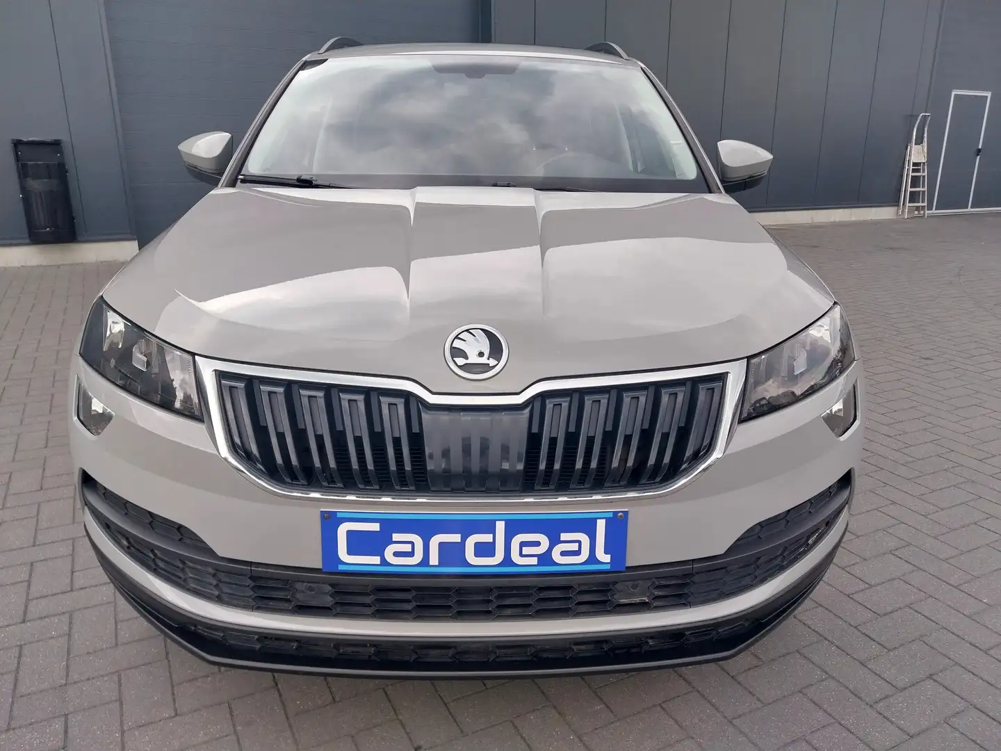 Skoda Karoq Karoq 1.0 TSI /GPS/ANDROID AUTO/TOIT.OUVRANT/ Grijs - 2