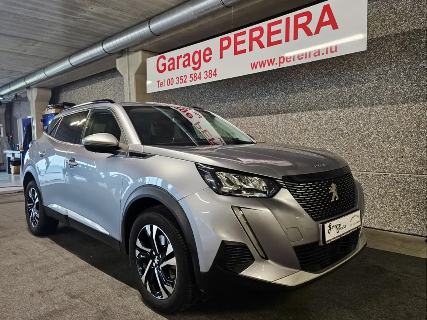 Peugeot 2008 1.5 BLUE HDI 130 ALLURE AUTO NAVI Gris - 1