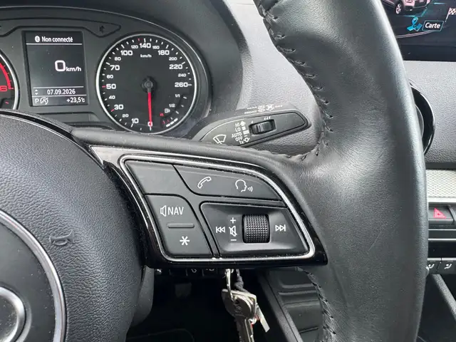 Audi Q2 view 15