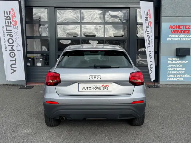 Audi Q2 view 6