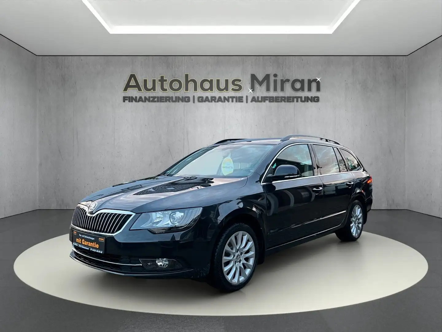 Skoda Superb Exclusive *DKG*AHK*GARANTIE* Negro - 1