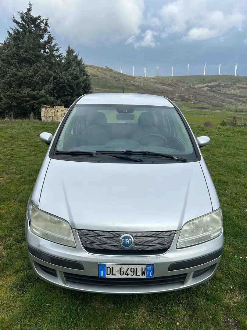 Fiat Idea 1.4 Black Label - 1