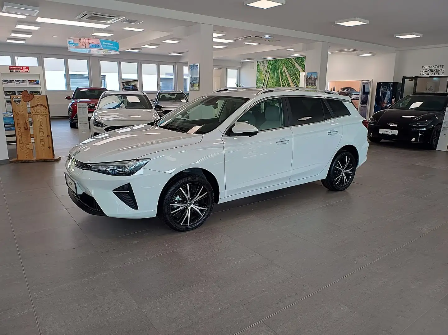 MG MG5 EV Luxury 50,3 kWh Standard Reichweite *LED* *3... Blanco - 2