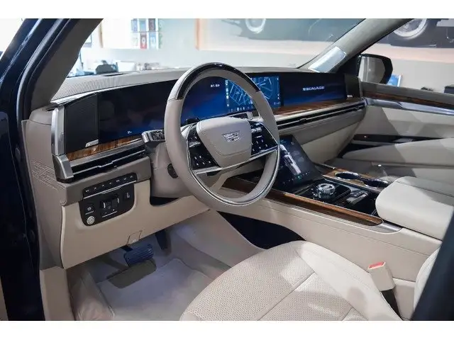 Cadillac Escalade view 3