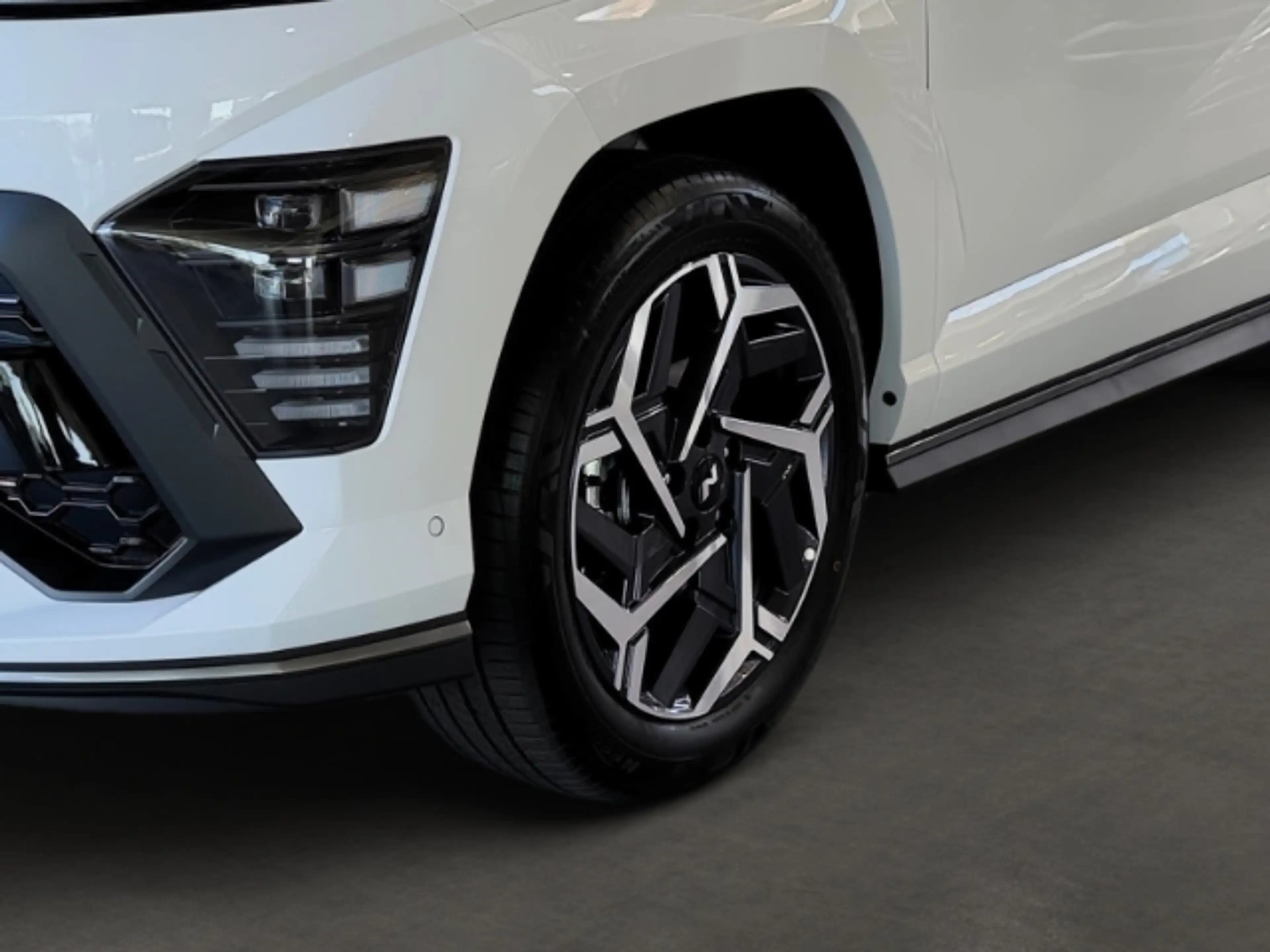 Hyundai KONA (MY27) 1.6 T-GDI (150 PS) DCT 2WD N Line+Elektr. H — photo 6