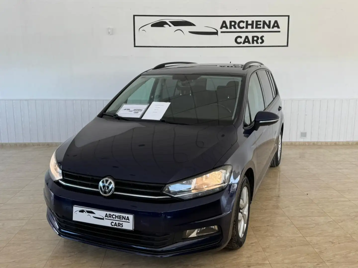 Volkswagen Touran 1.6TDI CR BMT Advance 85kW Azul - 1