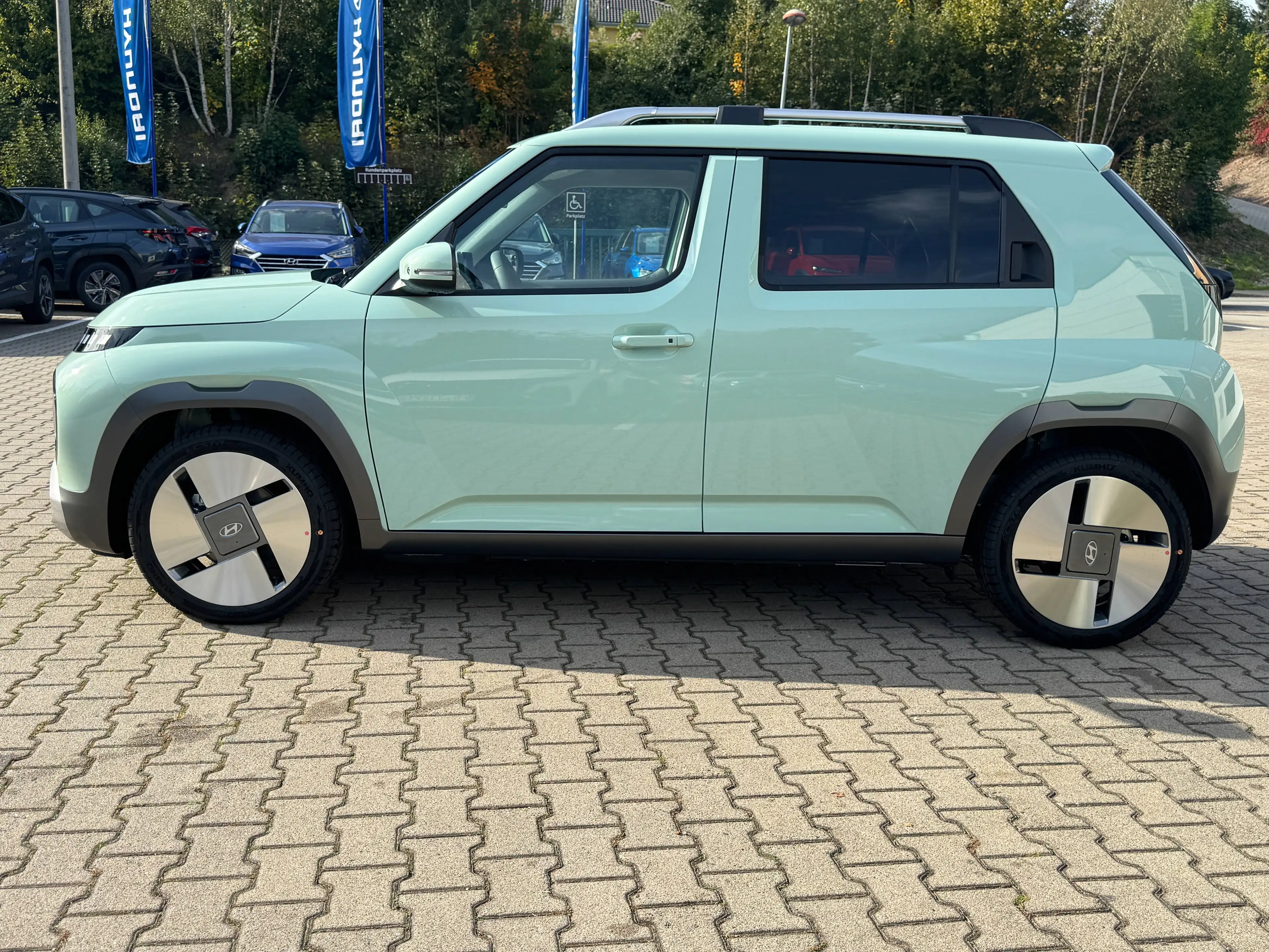 Hyundai Inster Lounge 49 kWh (115 PS) Elektro-Komfort-Paket — photo 7